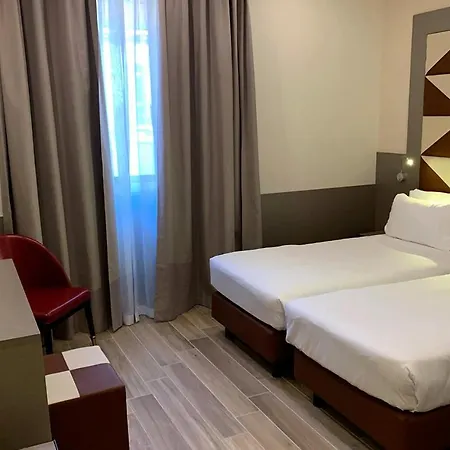 Jr Bocconi Отель 4*