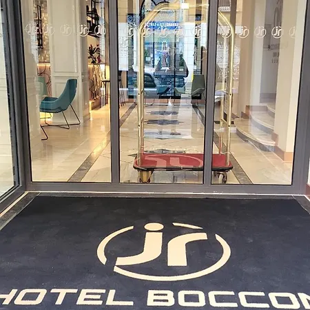 Отель Jr Bocconi 4*