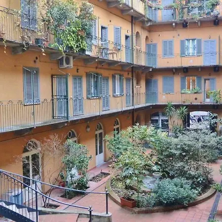 Отель Jr Bocconi 4*
