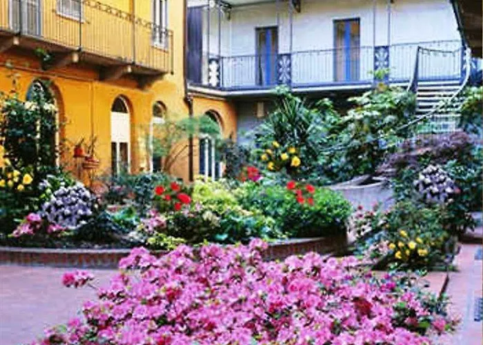 Jr Bocconi 4* ミラノ