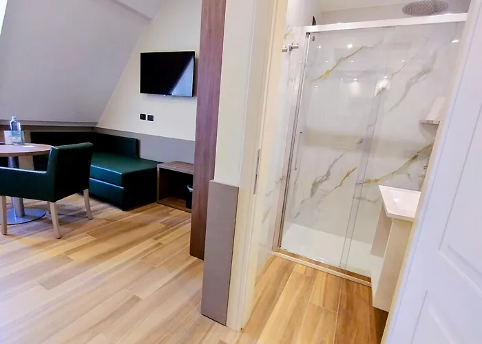 Jr Bocconi ホテル ミラノ