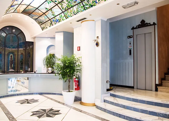 ホテル Jr Bocconi ミラノ