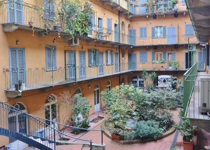 ホテル Jr Bocconi 4*