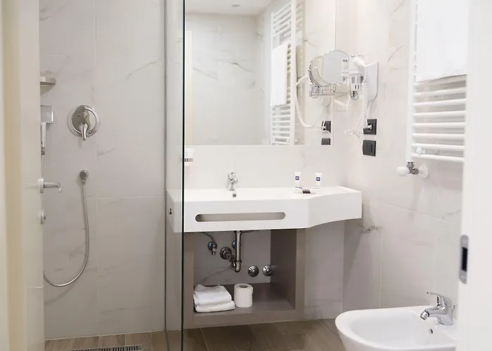 ホテル Jr Bocconi