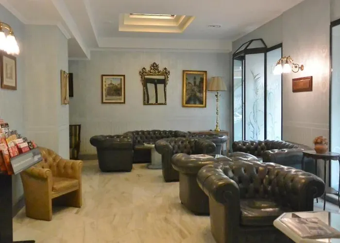 ホテル Jr Bocconi ミラノ