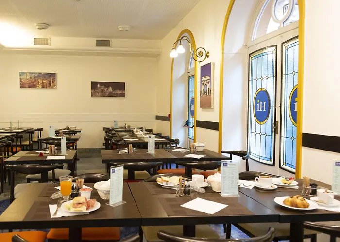 Jr Bocconi 4* ミラノ