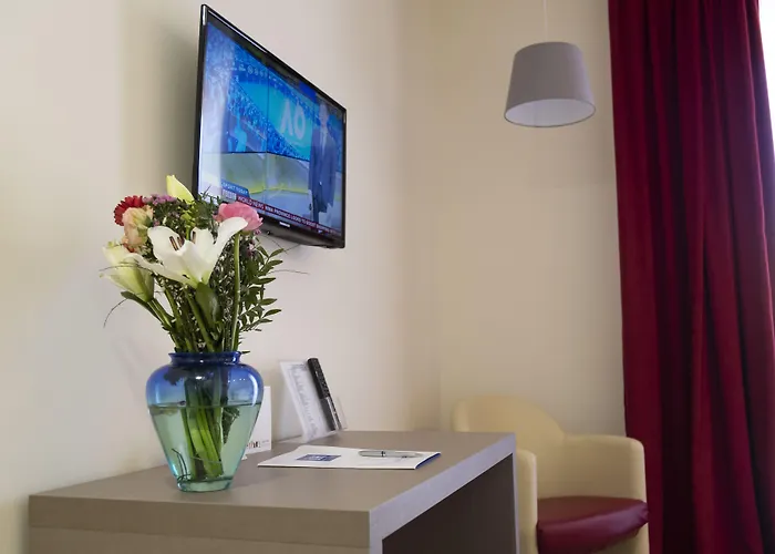 ホテル Jr Bocconi 4*