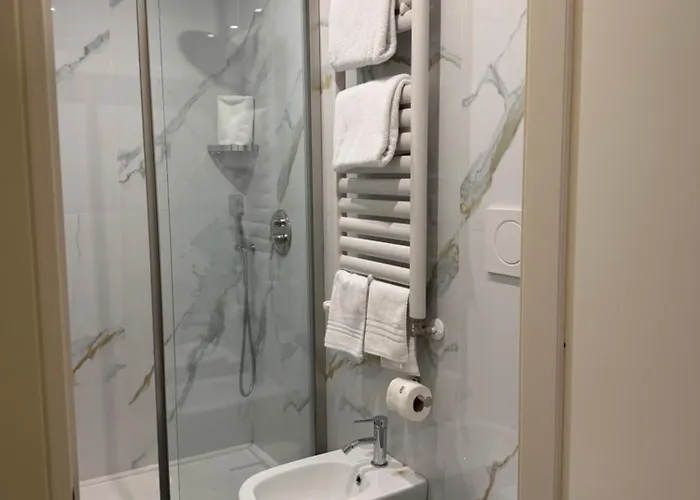 Jr Bocconi 4* ミラノ