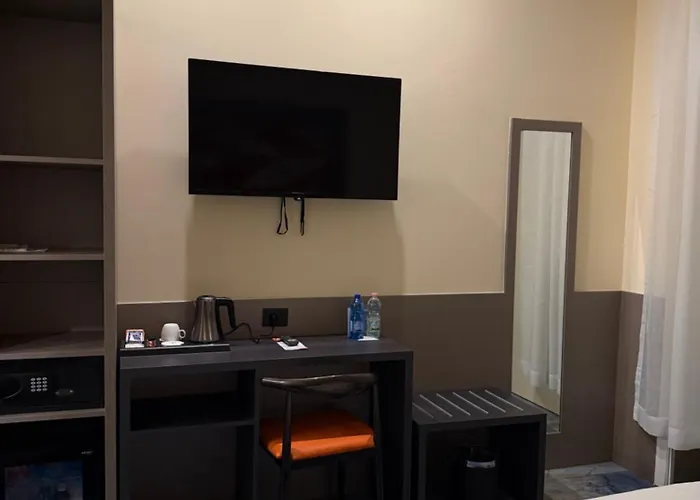 ホテル Jr Bocconi