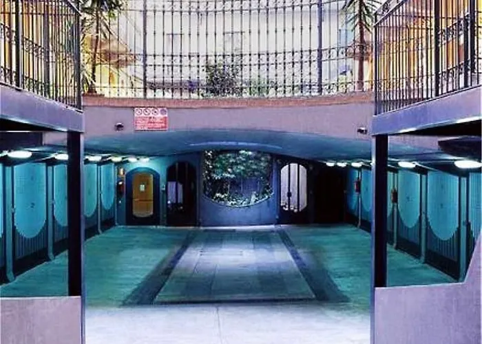 ホテル Jr Bocconi