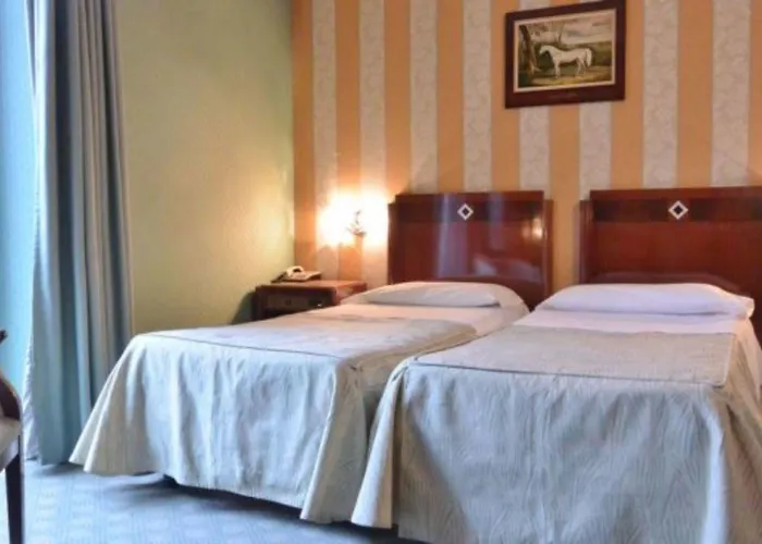 Jr Bocconi 4* ミラノ