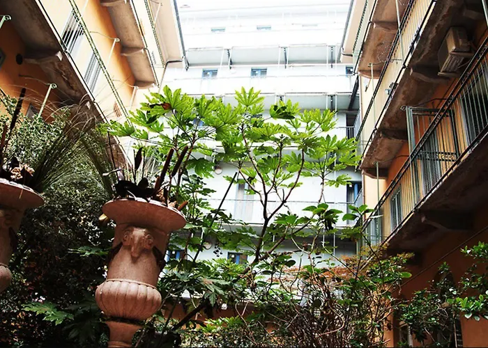 Jr Bocconi ホテル 4*