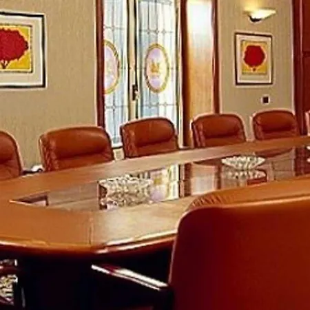 Jr Bocconi Szálloda Milánó