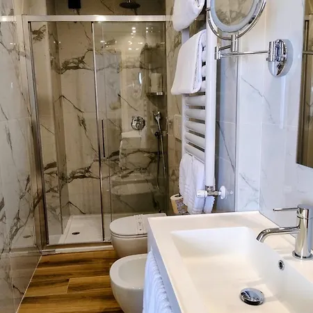 Jr Bocconi Szálloda