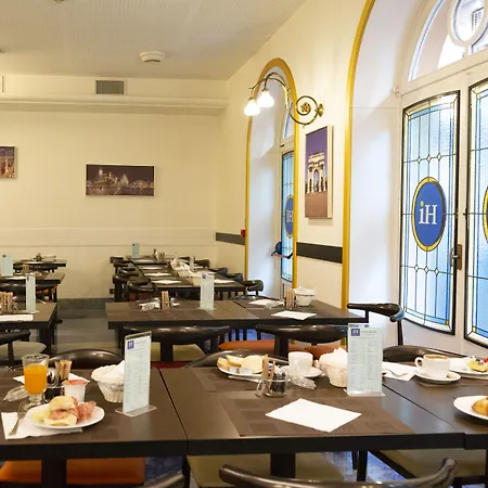 Jr Bocconi 4* Milánó