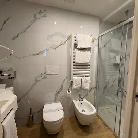 Jr Bocconi Hotel