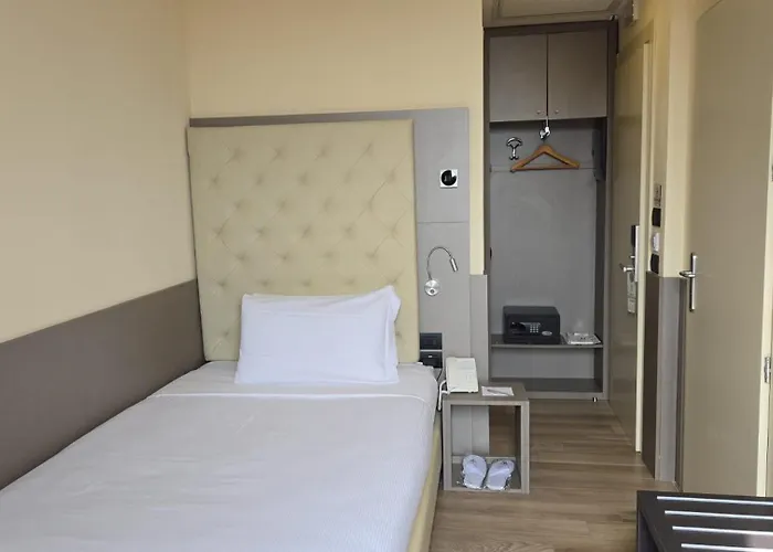 Ih Bocconi Hotel